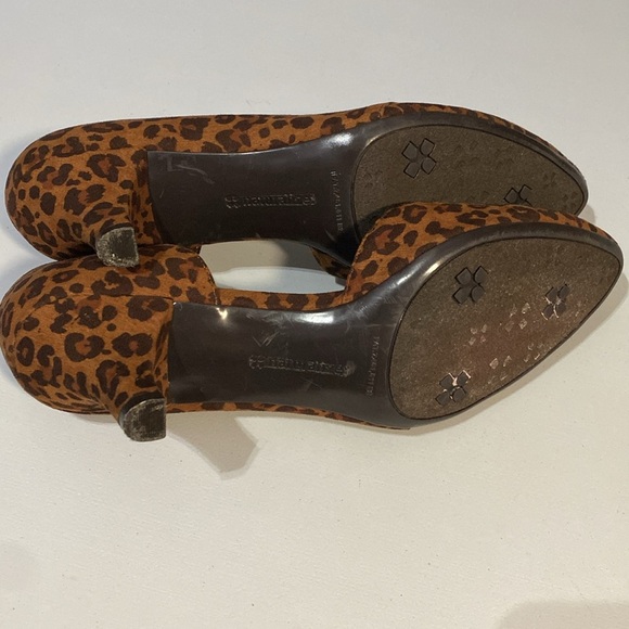 Naturalizer Leopard Print 2 inch Heels - Picture 5 of 11